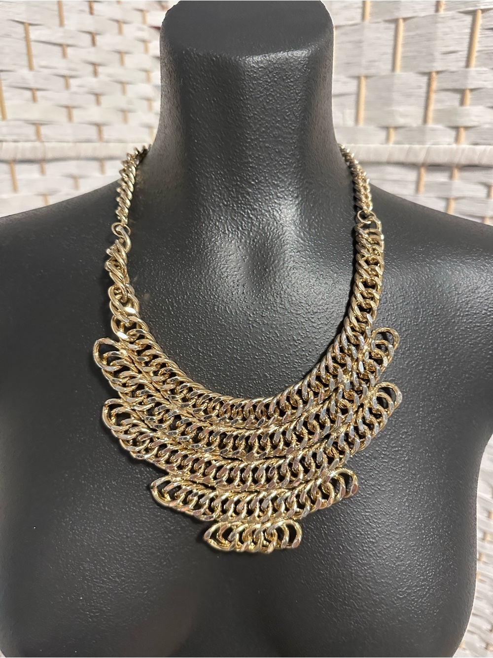 Gold Statement Chainmail Necklace - Women Jewelry